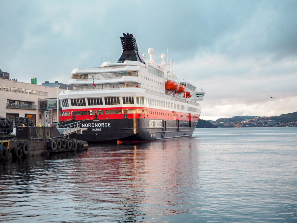 フッティルーテン