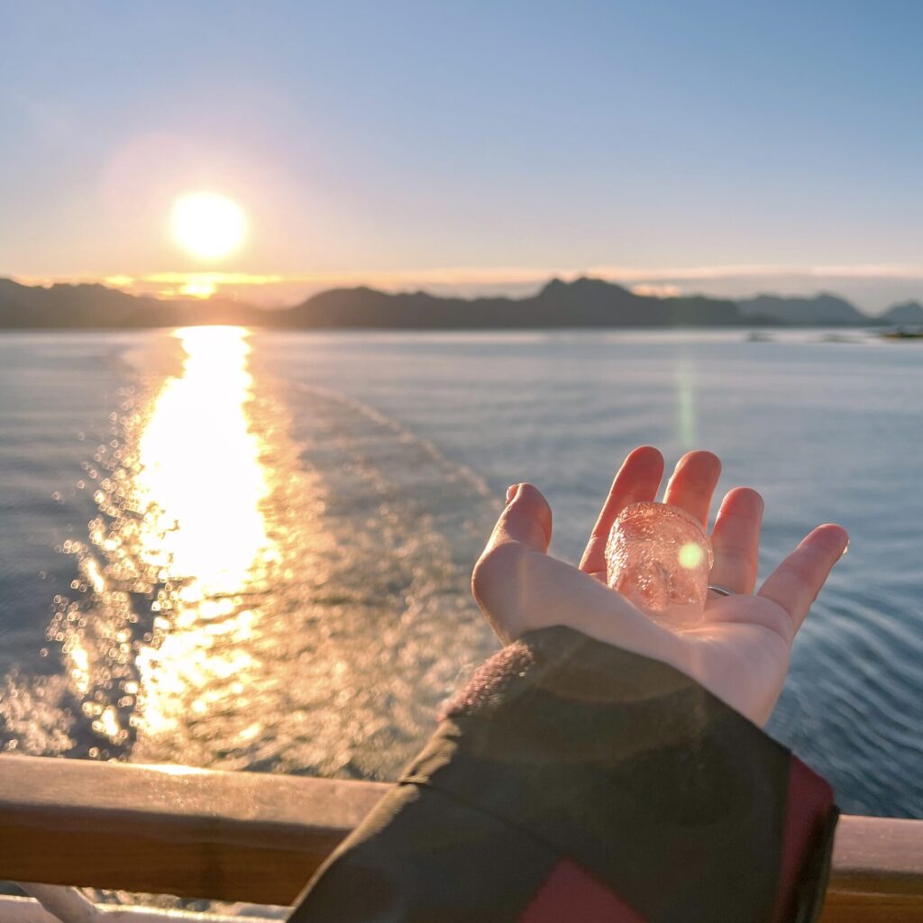 船上から拝む「サンライズ」