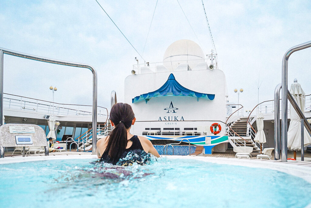 飛鳥Ⅱのジャグジープール