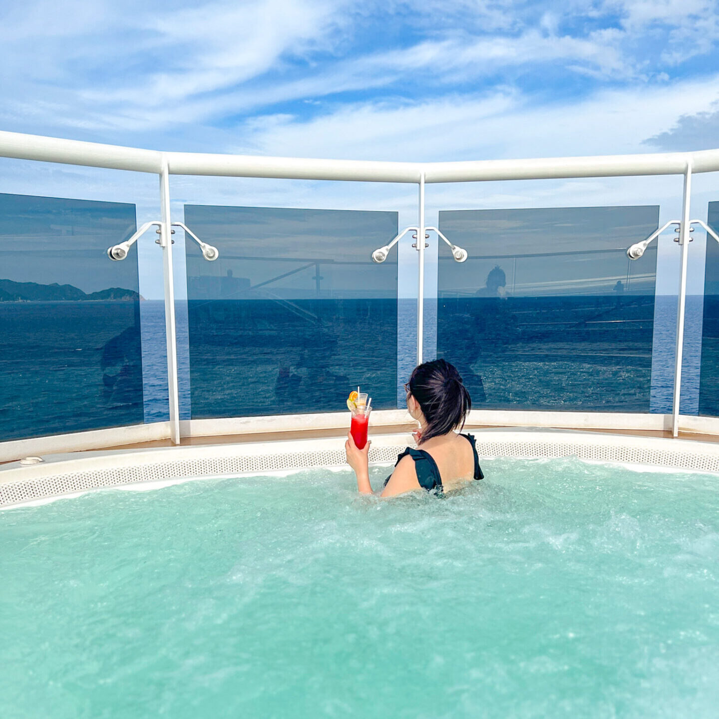 MSCベリッシマのプール