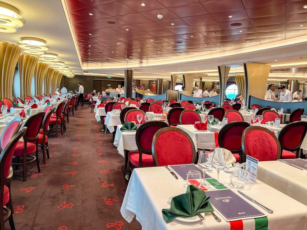 食にも飽きることがない豊富なレストラン